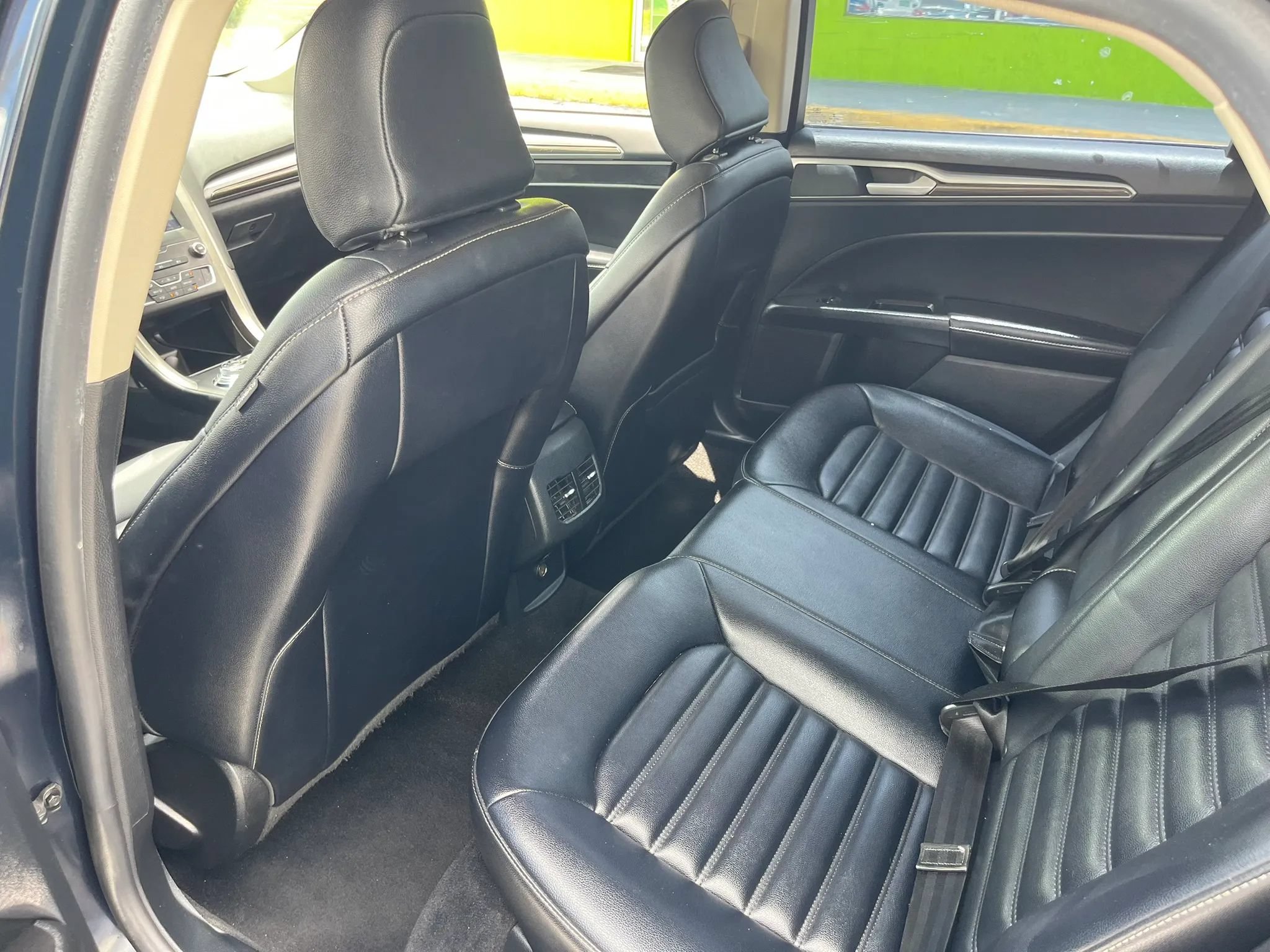 Used 2020 Ford Fusion SEL FWD image 22