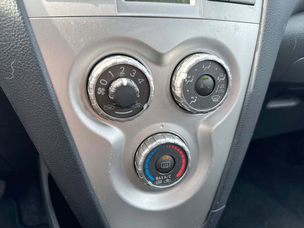 Used 2007 Toyota Yaris Sedan image 15