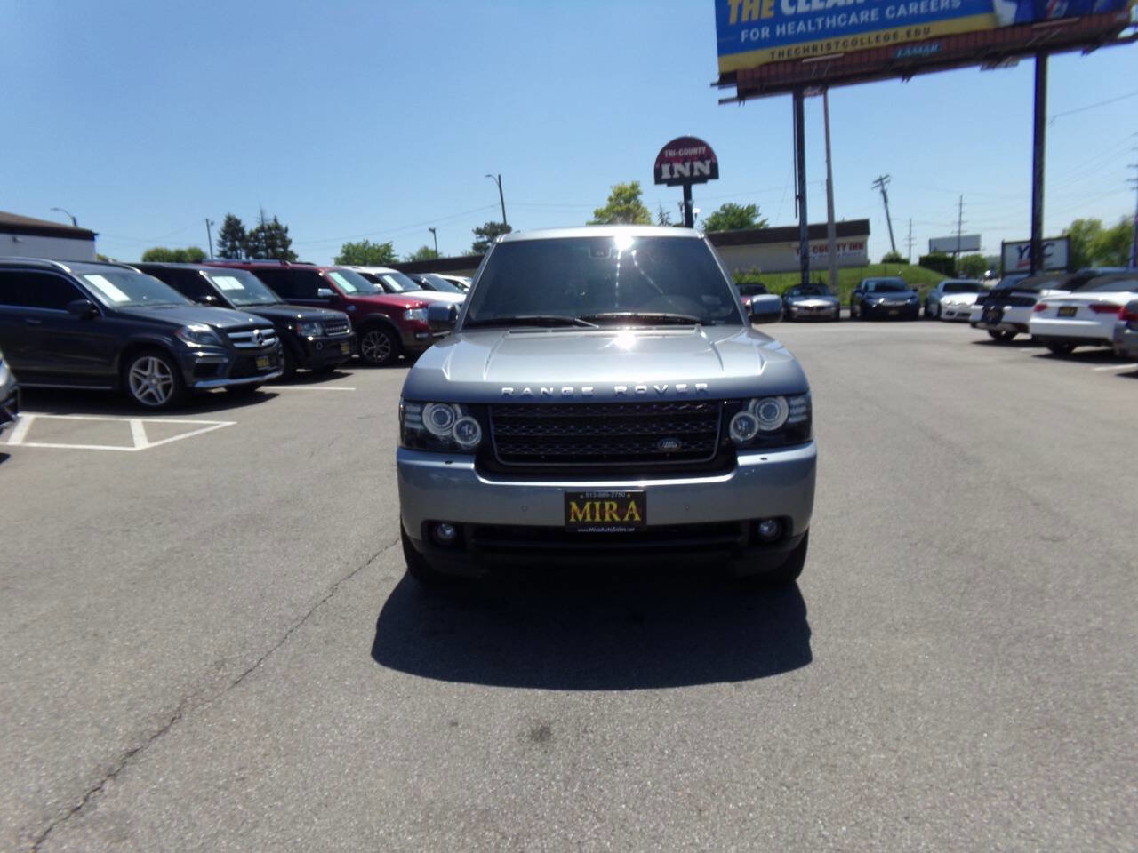 Used 2012 Land Rover Range Rover HSE image 2