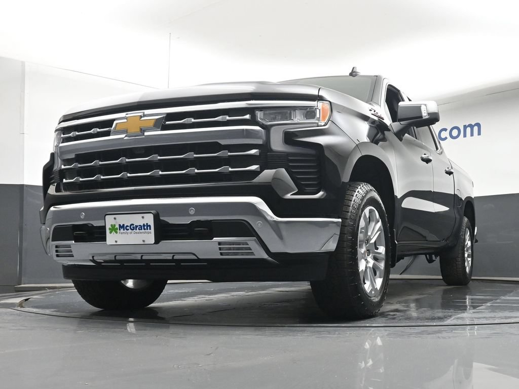 New 2026 Chevrolet Silverado 1500 LTZ w/ Z71 Off-Road Package AWD/4WD image 7