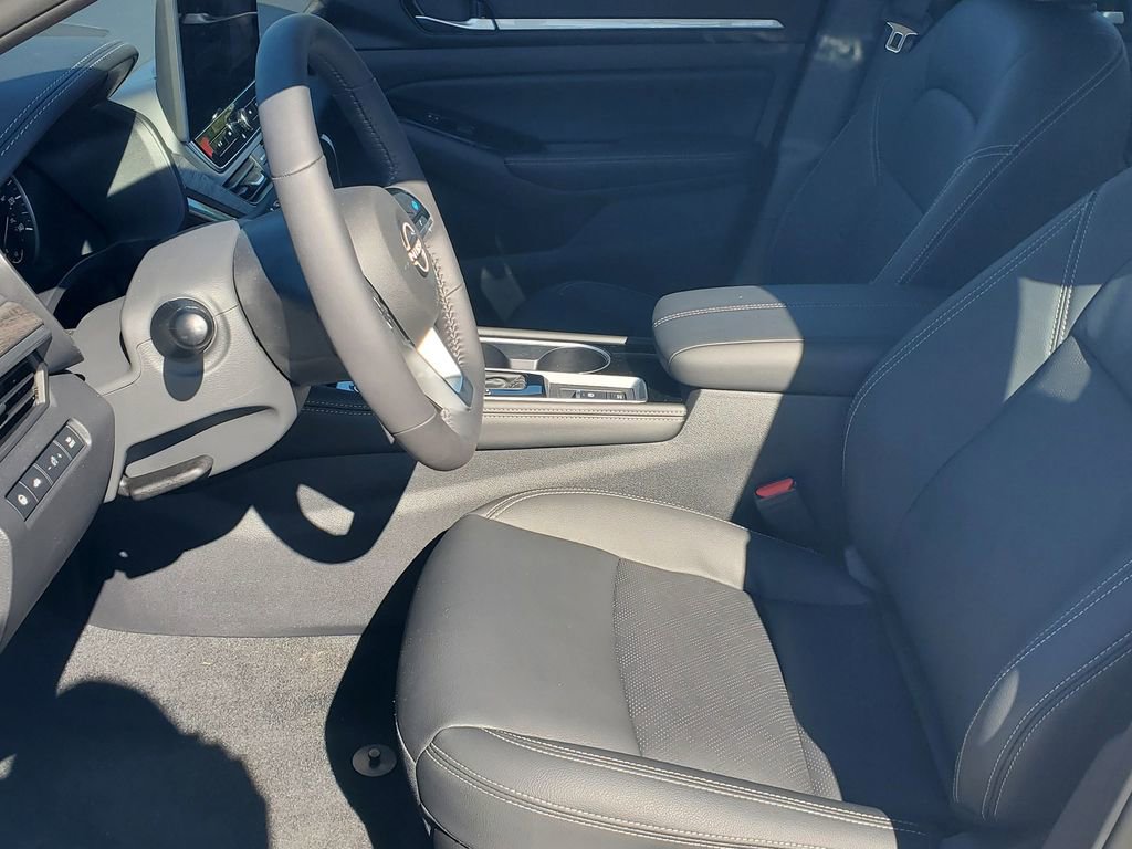 New 2025 Nissan Altima 2.5 SL FWD image 16