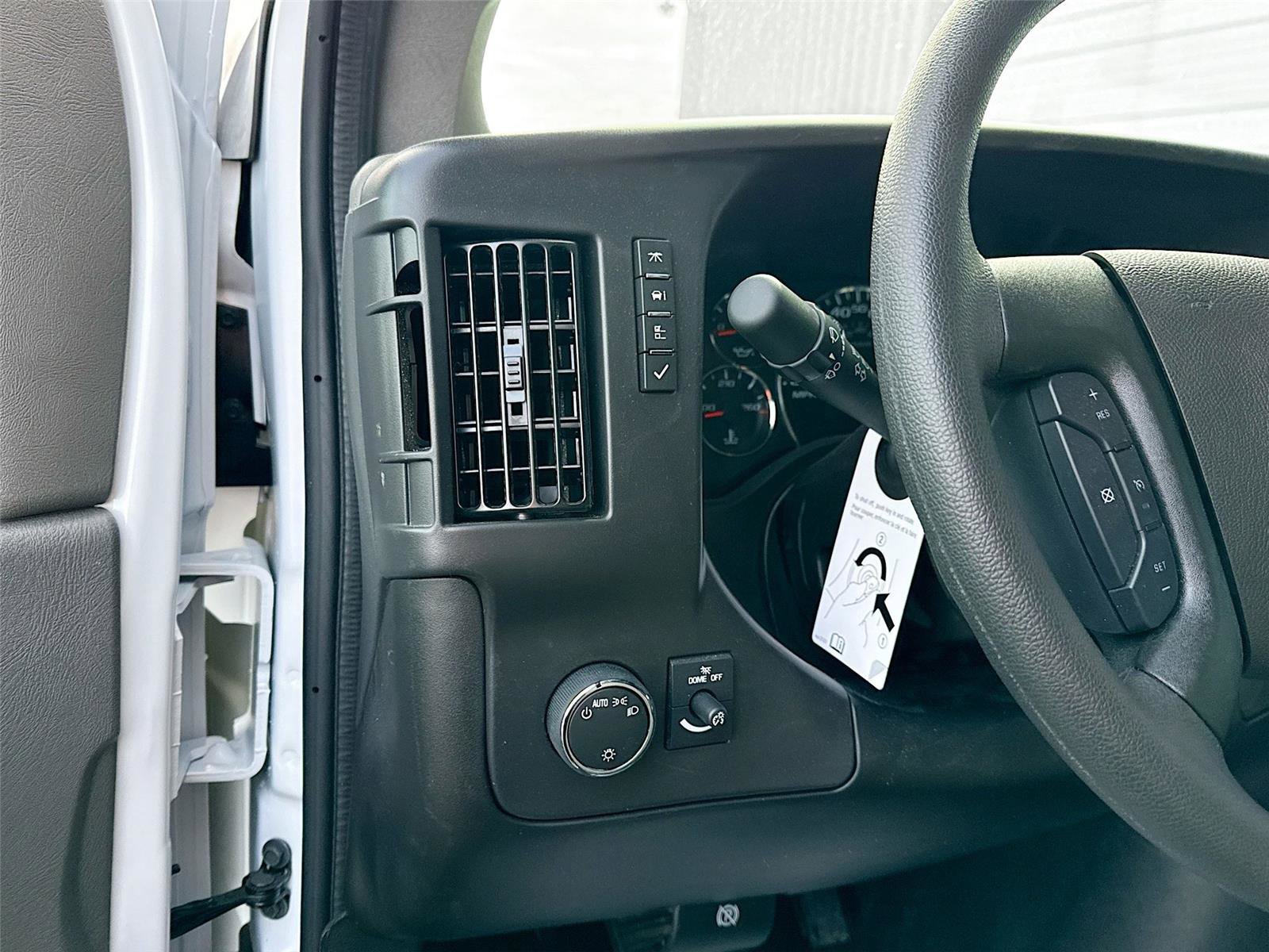 New 2025 Chevrolet Express 3500 w/ Power Convenience Package image 18