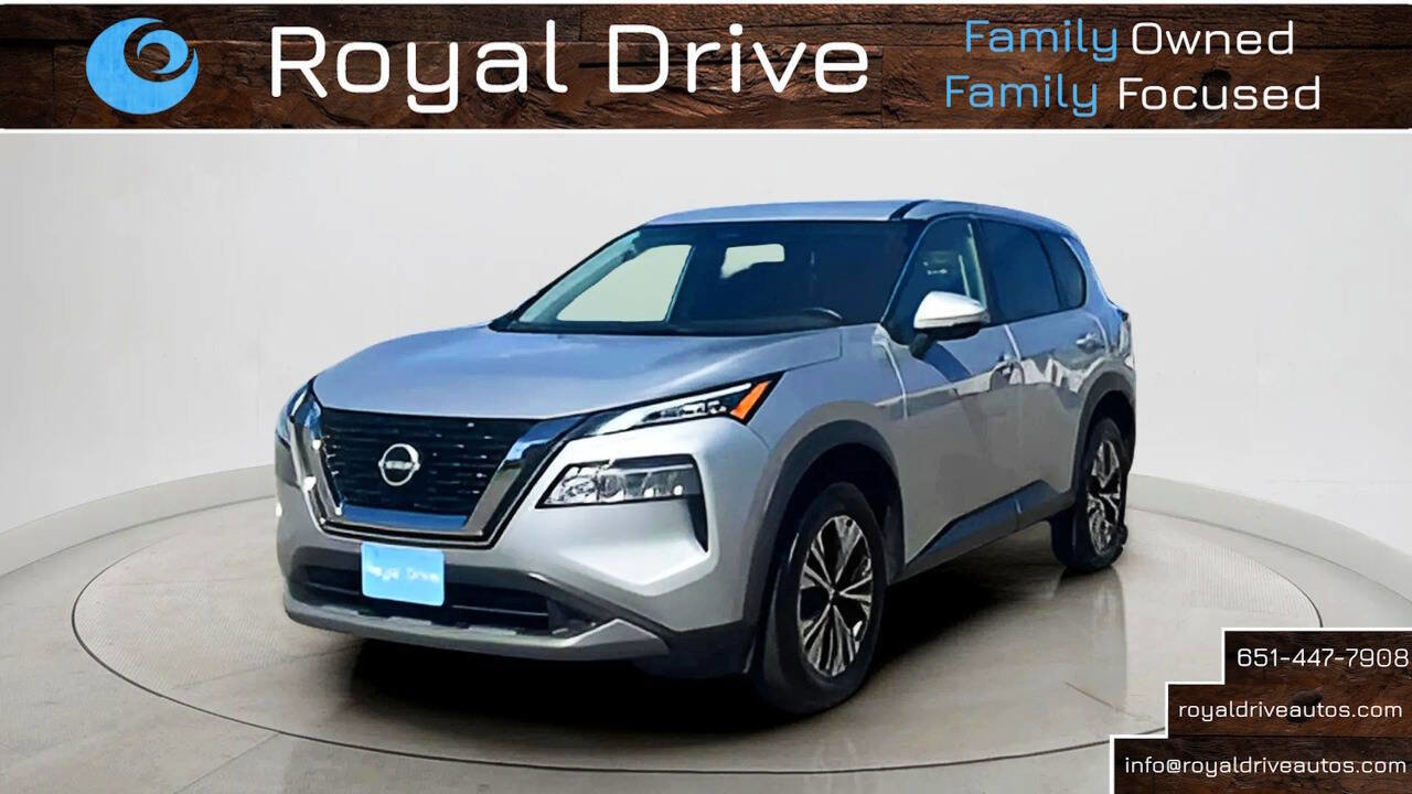 Used 2022 Nissan Rogue SV image 1