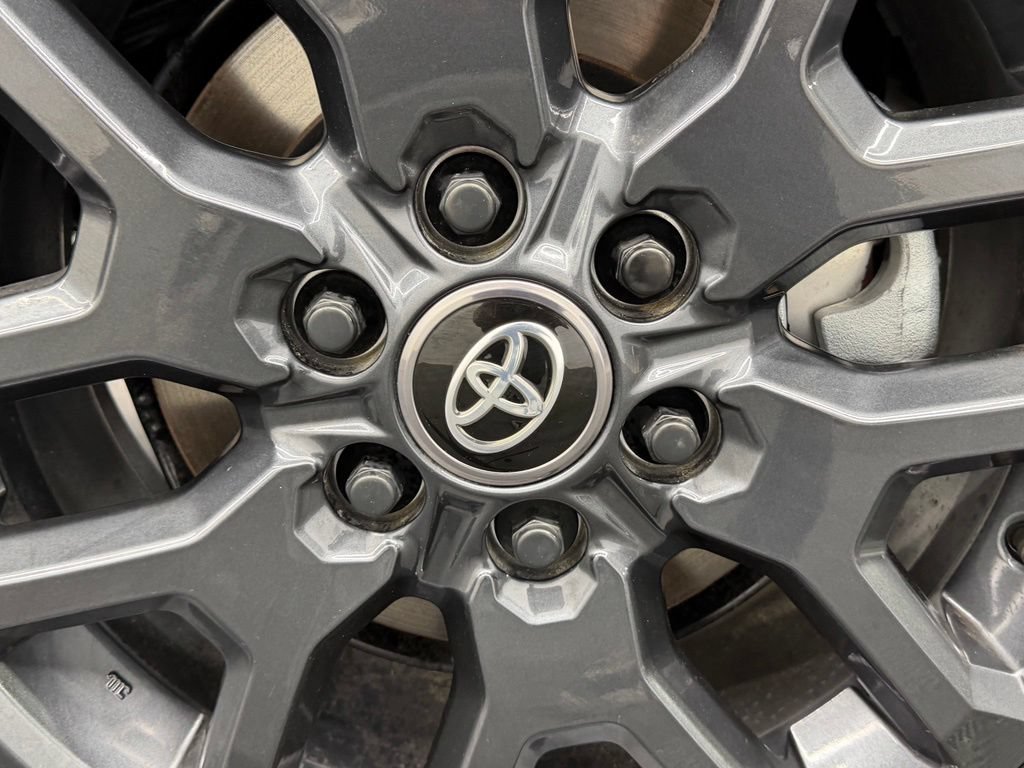 Used 2026 Toyota Sequoia Platinum AWD/4WD image 17