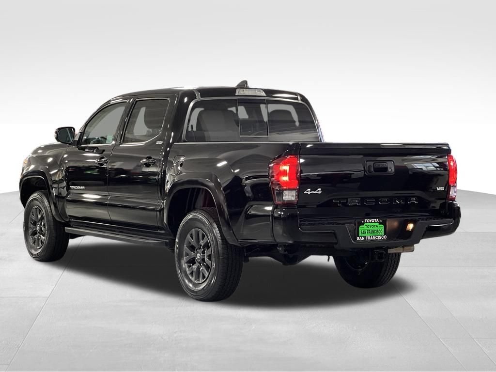 Used 2023 Toyota Tacoma SR5 w/ Technology Package AWD/4WD image 3