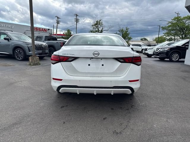 Used 2025 Nissan Sentra SV FWD image 3