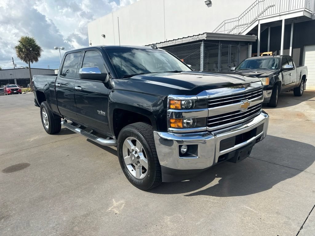 Used 2016 Chevrolet Silverado 2500 LT w/ Texas Edition RWD image 3
