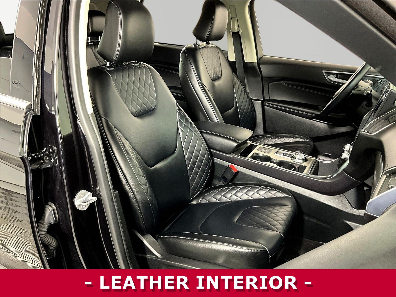 Used 2024 Ford Edge Titanium AWD/4WD image 28