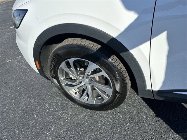 Used 2021 Buick Envision Essence w/ Technology Package I image 18