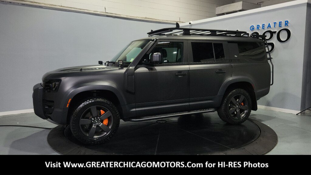 Used 2023 Land Rover Defender 130 SE AWD/4WD image 6