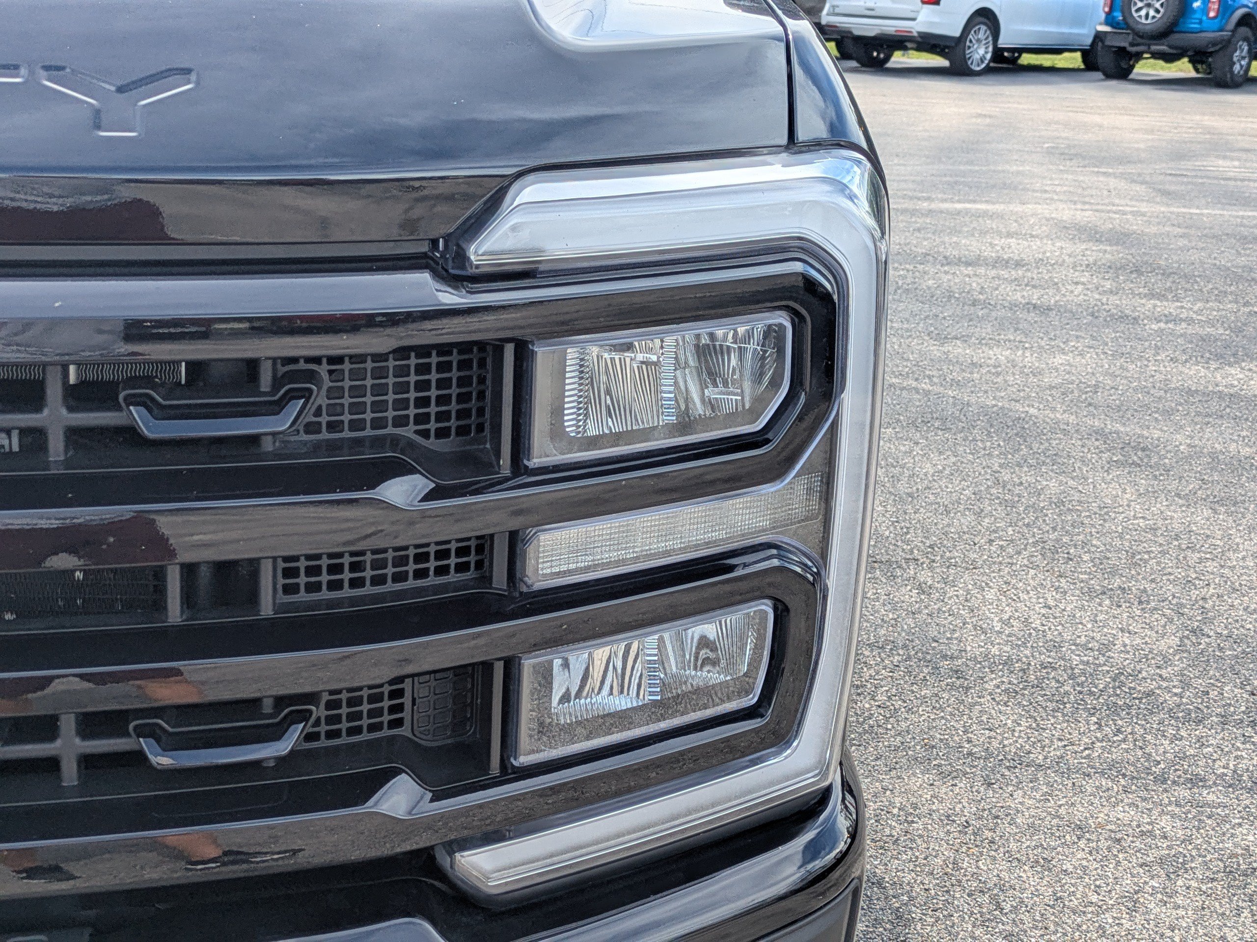 Used 2024 Ford F250 Lariat w/ Lariat Ultimate Package AWD/4WD image 10