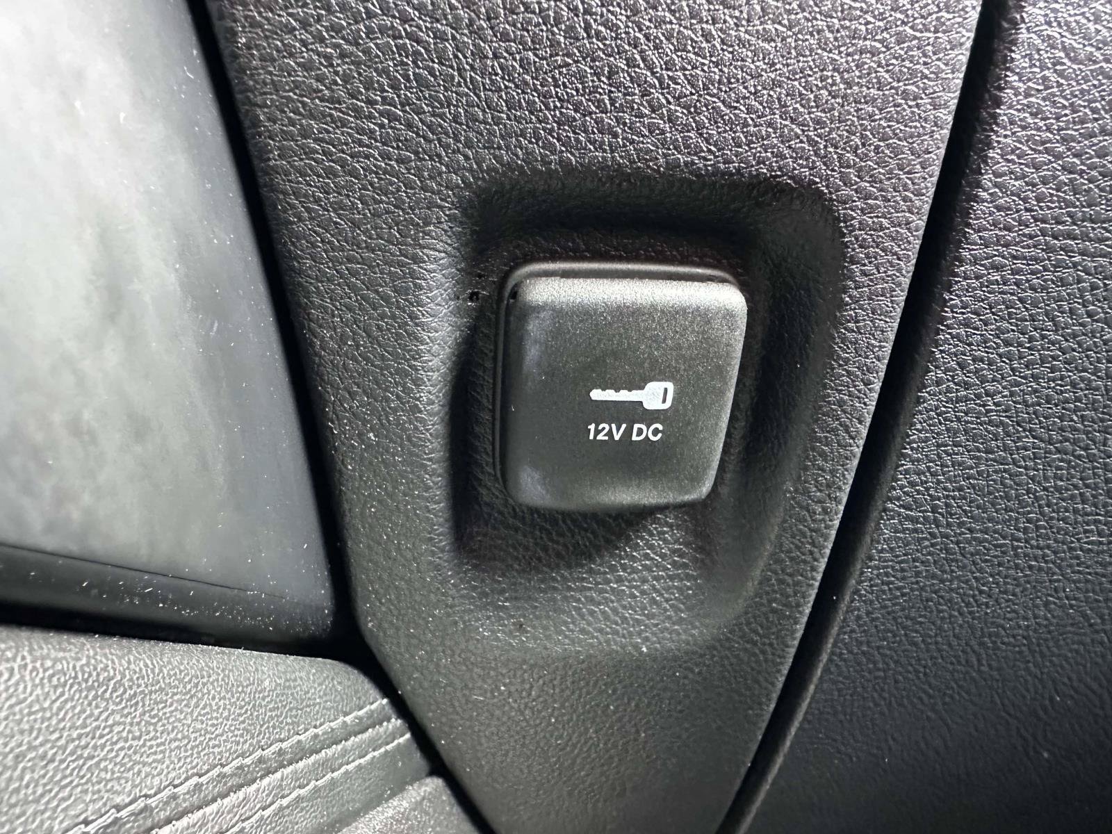 Used 2021 Dodge Durango SXT AWD/4WD image 28