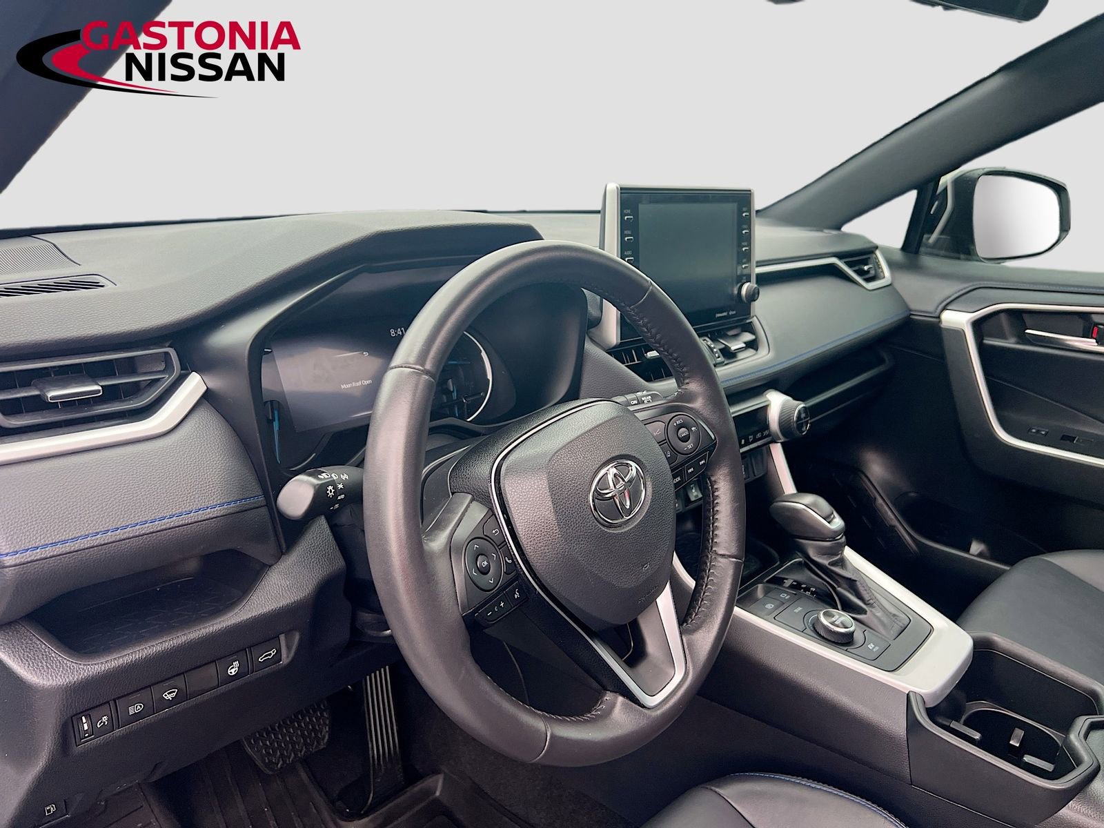 Used 2022 Toyota RAV4 XSE image 11