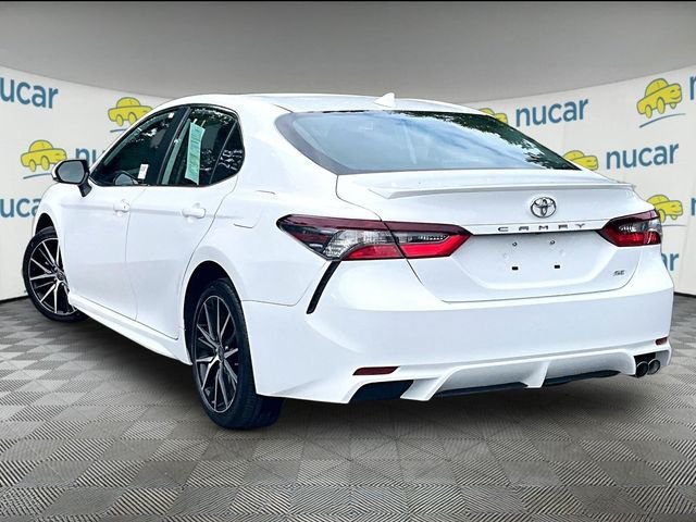Used 2023 Toyota Camry SE FWD image 2