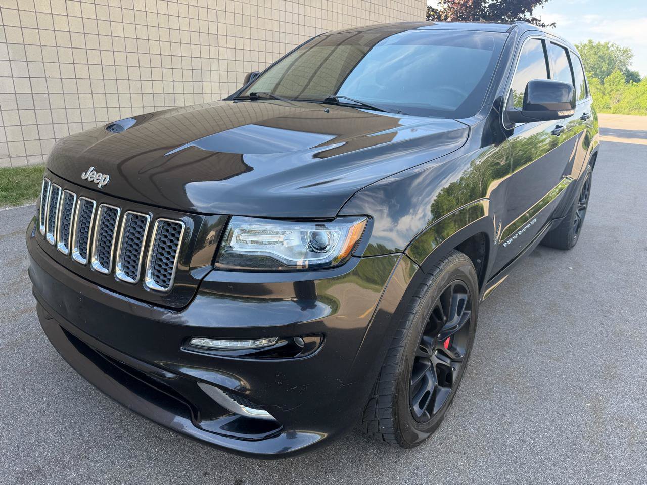 Used 2012 Jeep Grand Cherokee SRT8 w/ Luxury Group II AWD/4WD image 1