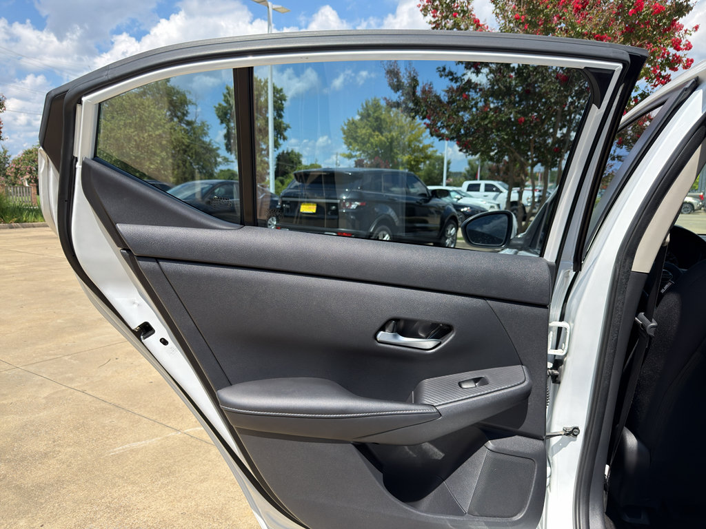 Certified 2022 Nissan Sentra SV w/ All-Weather Package FWD image 12