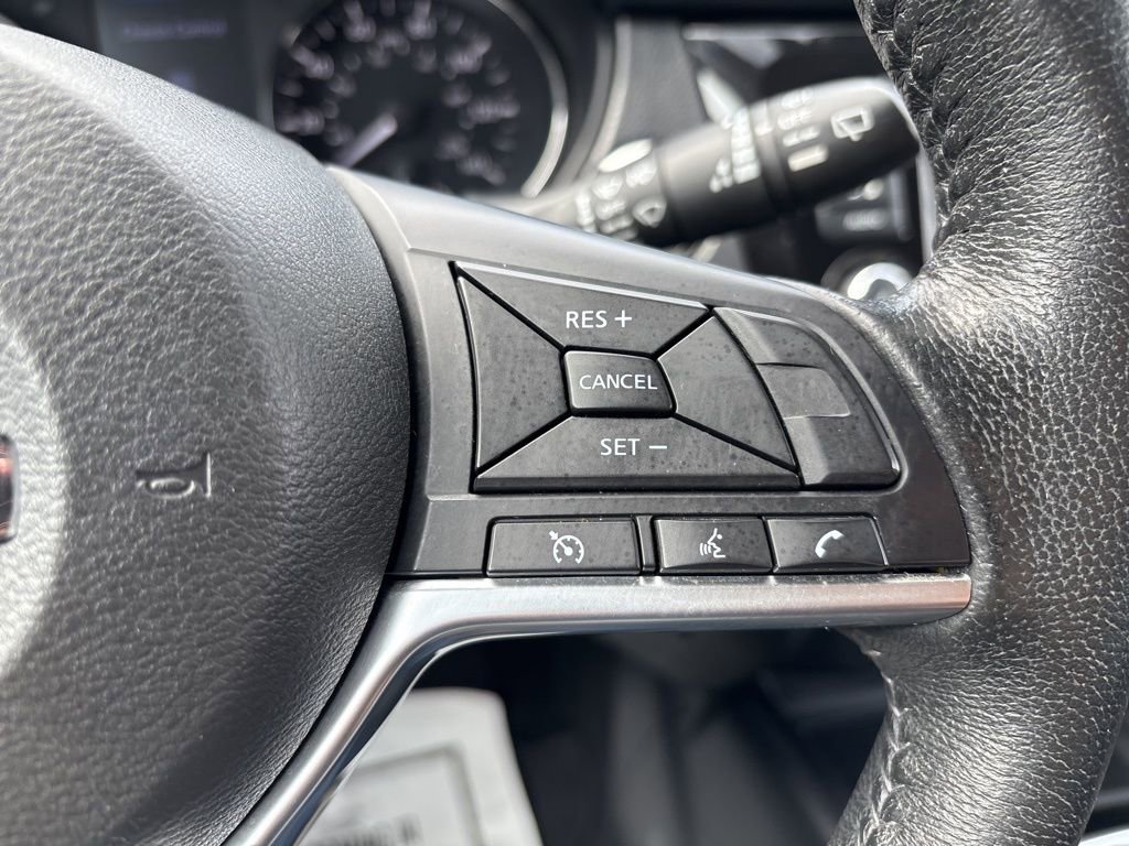 Used 2019 Nissan Rogue SV image 20