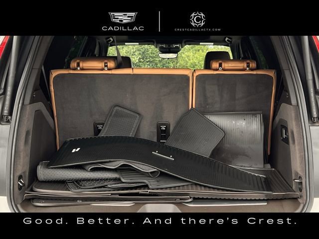 Certified 2024 Cadillac Escalade Sport w/ LPO, ONYX Package AWD/4WD image 34