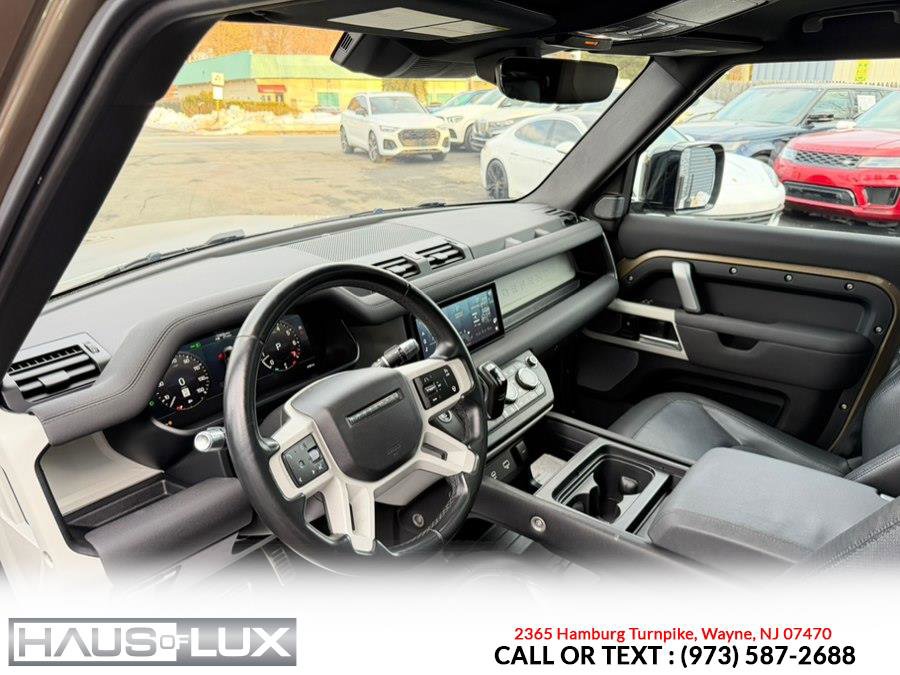 Used 2022 Land Rover Defender 110 X-Dynamic SE image 6
