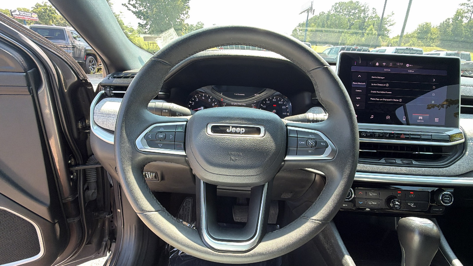 Used 2024 Jeep Compass Latitude AWD/4WD image 26