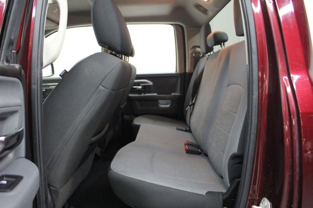 Used 2024 RAM 1500 Classic SLT image 28