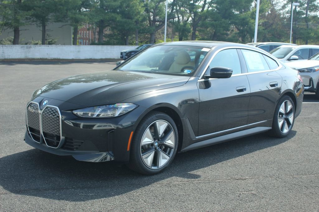 New 2026 BMW i4 xDrive40i w/ Premium Package AWD/4WD image 4