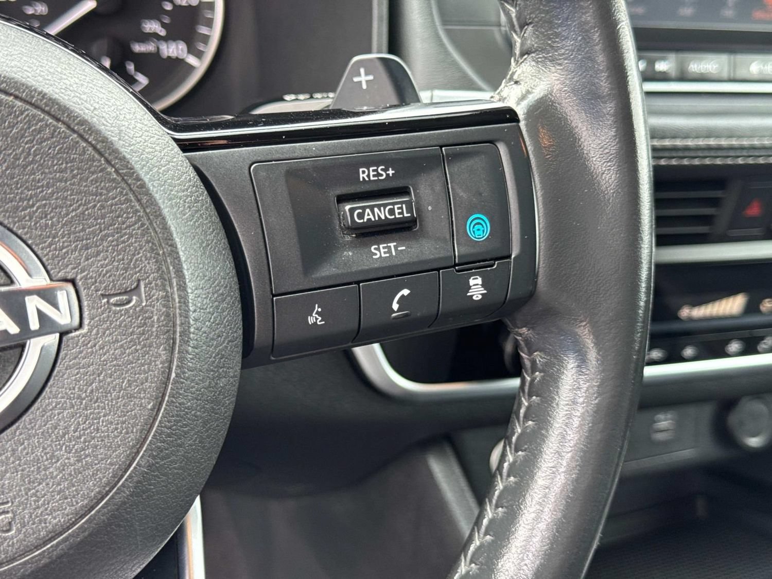 Used 2023 Nissan Rogue SV w/ SV Premium B Package FWD image 35