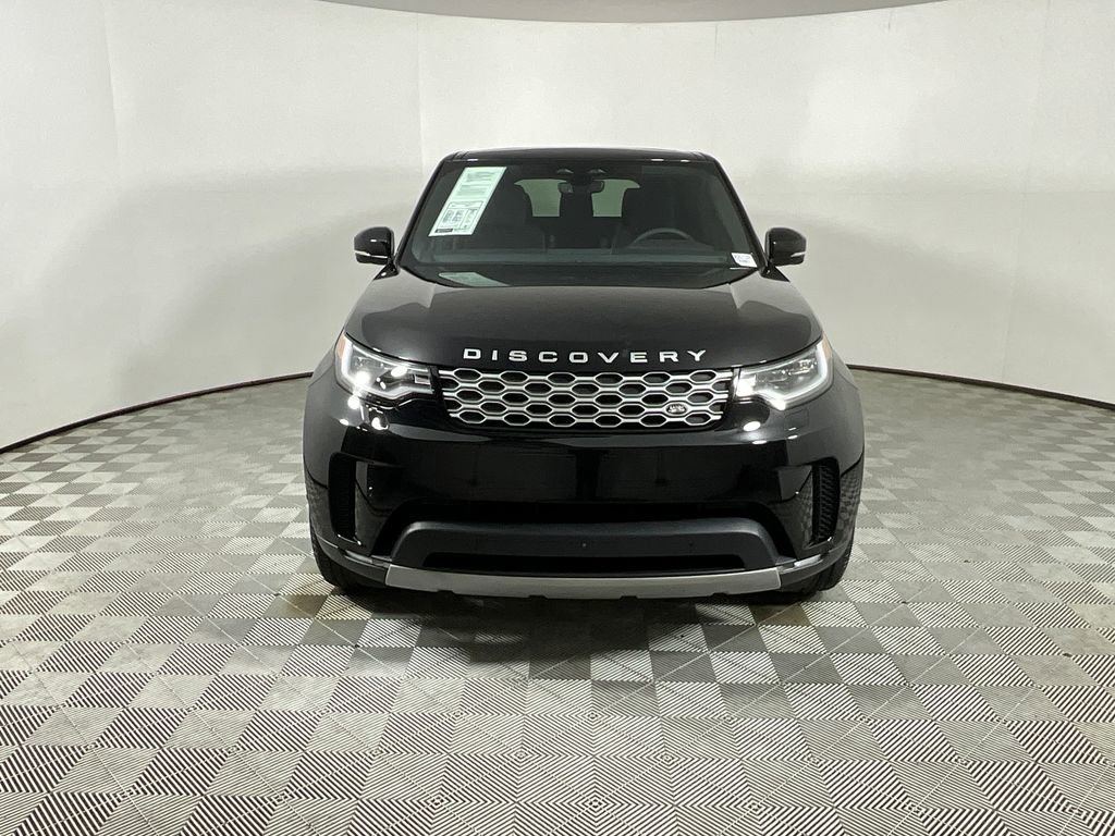 Certified 2025 Land Rover Discovery S image 8