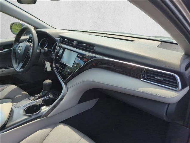Used 2018 Toyota Camry LE image 26