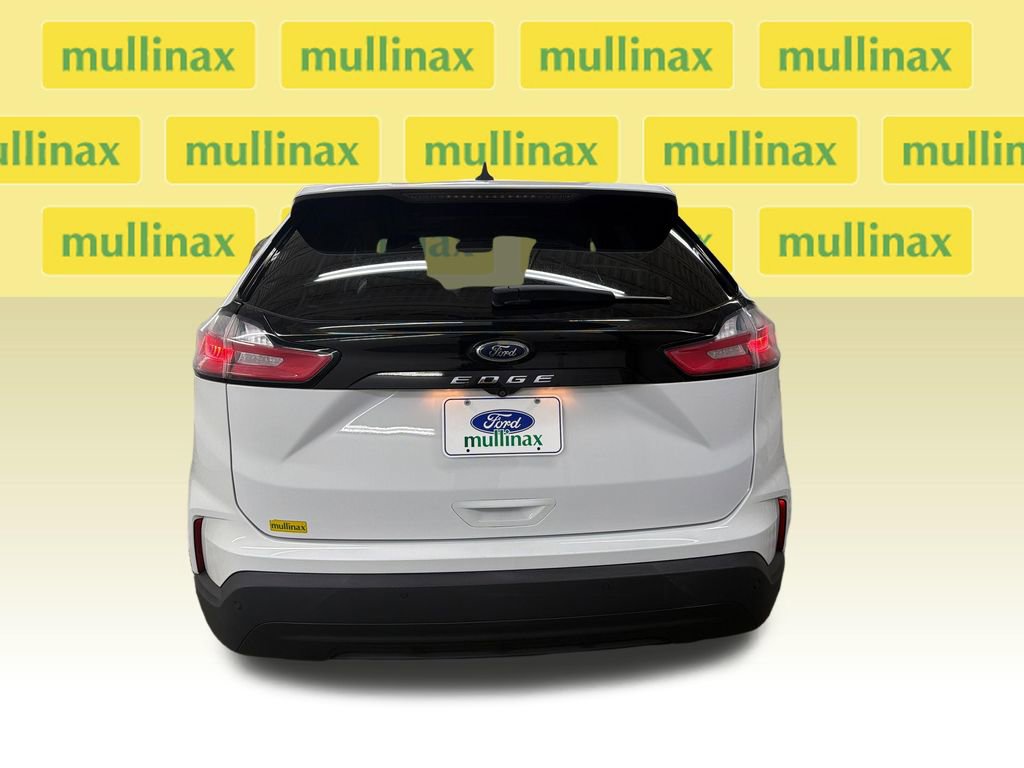 Certified 2021 Ford Edge SE image 7