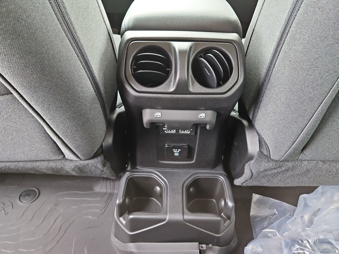 New 2025 Jeep Gladiator Sport image 15