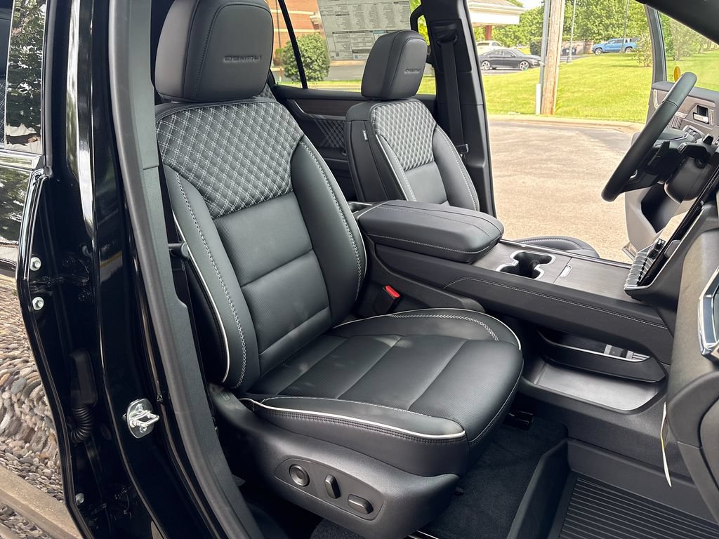 New 2026 GMC Acadia Denali w/ Super Cruise Package AWD/4WD image 53