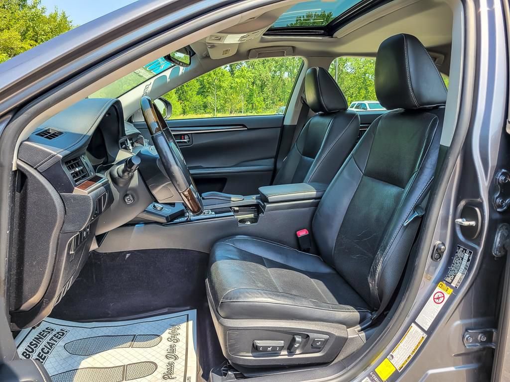 Used 2014 Lexus ES 350 w/ Luxury Package FWD image 8