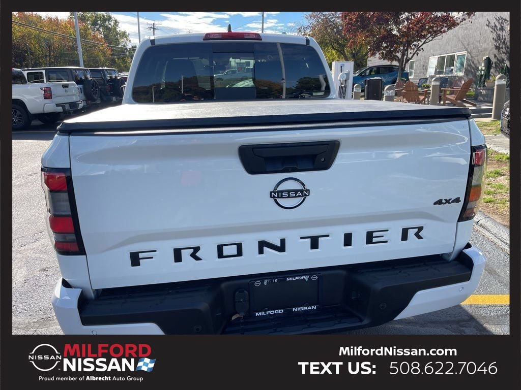 Used 2026 Nissan Frontier SV w/ All-Weather Content Package AWD/4WD image 3
