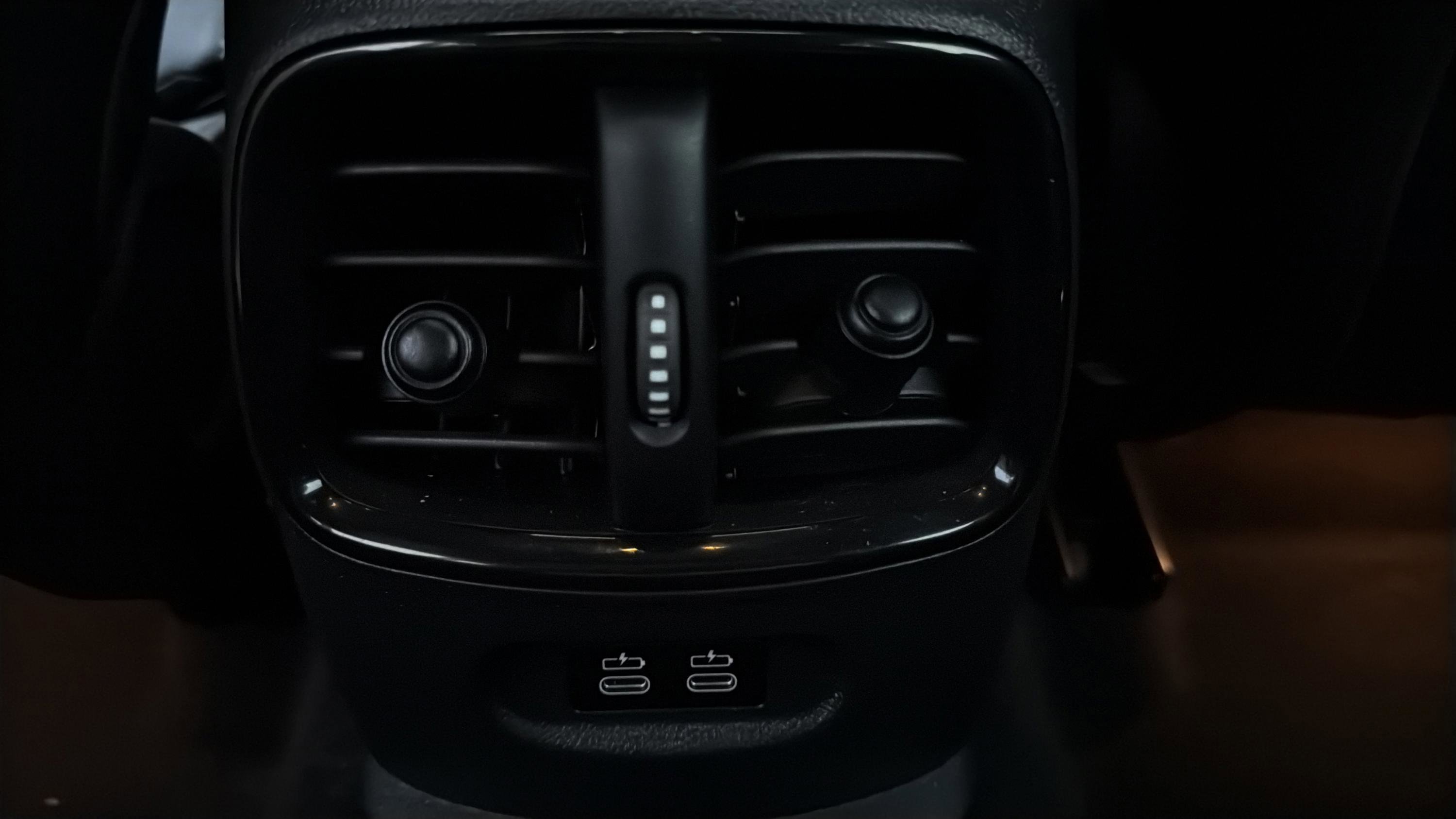 Used 2022 MINI Cooper Clubman S image 27