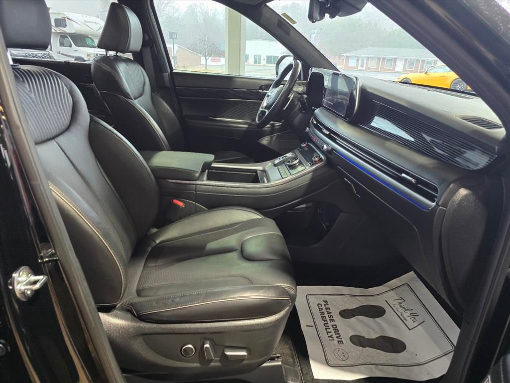 Used 2024 Hyundai Palisade Calligraphy image 14
