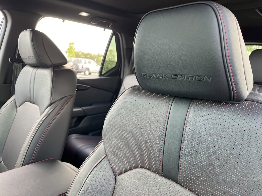 Certified 2025 Honda Pilot Black Edition image 26