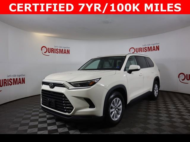 Used 2024 Toyota Grand Highlander XLE image 3