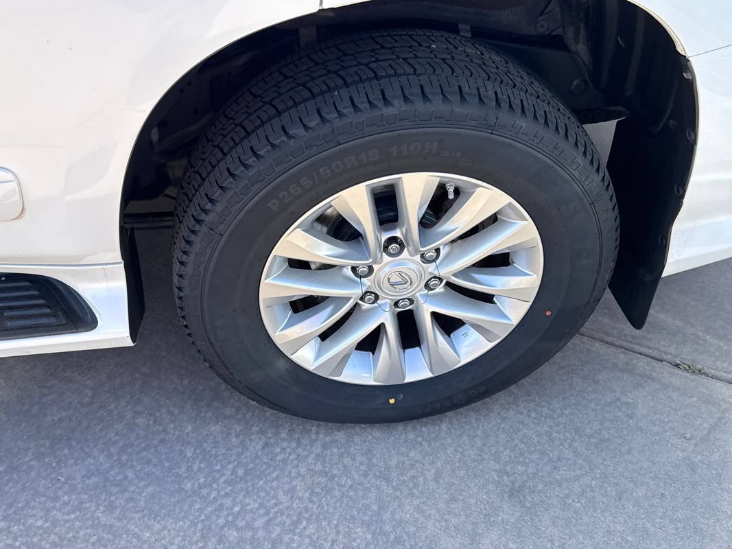 Used 2018 Lexus GX 460 Premium w/ Premium Package AWD/4WD image 13