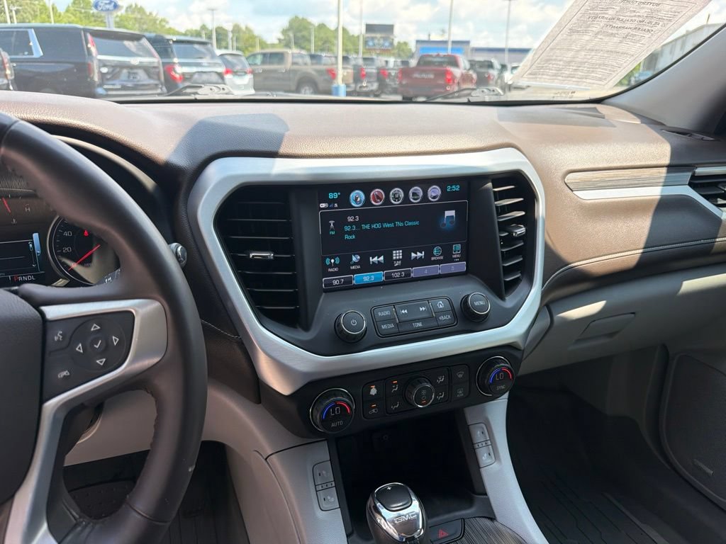 Used 2019 GMC Acadia SLT FWD image 16