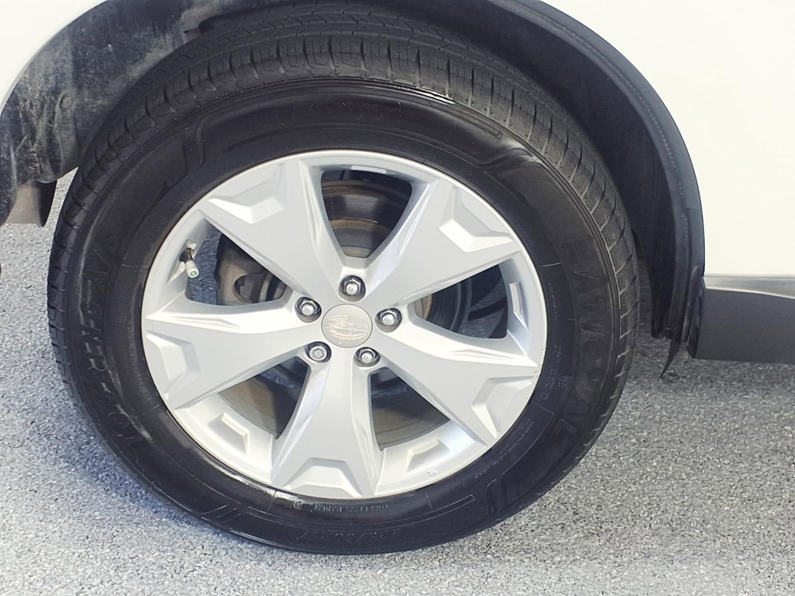 Used 2016 Subaru Forester 2.5i Limited image 6