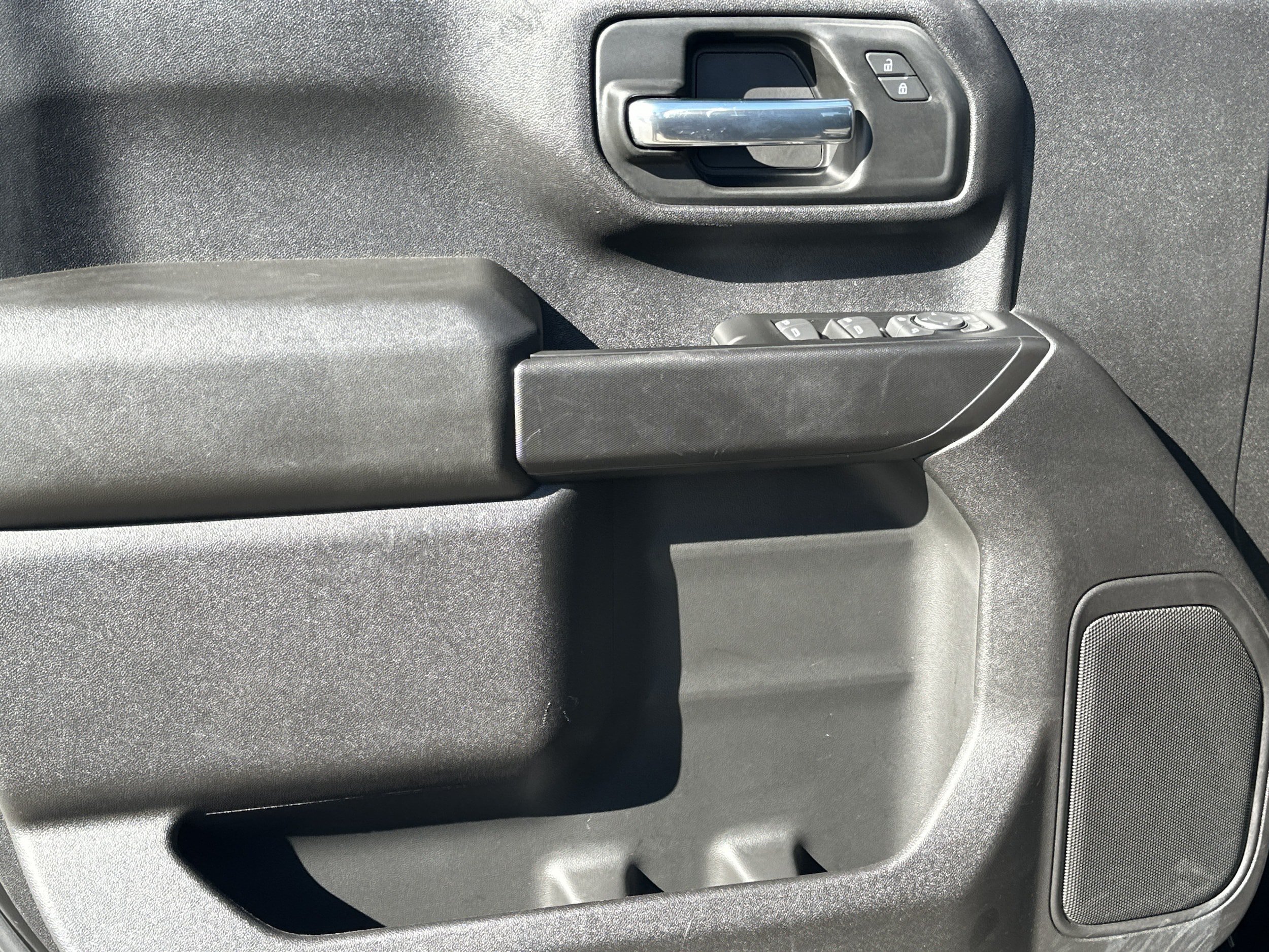 Used 2026 Chevrolet Silverado 2500 Custom w/ Custom Value Package AWD/4WD image 10
