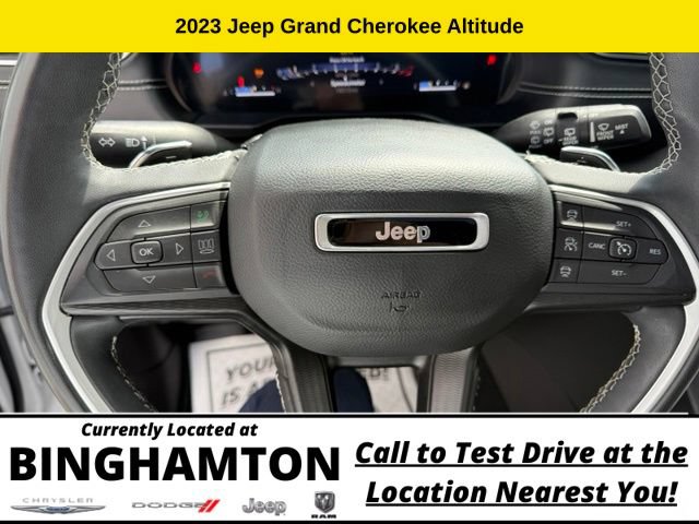 Used 2023 Jeep Grand Cherokee Altitude AWD/4WD image 13