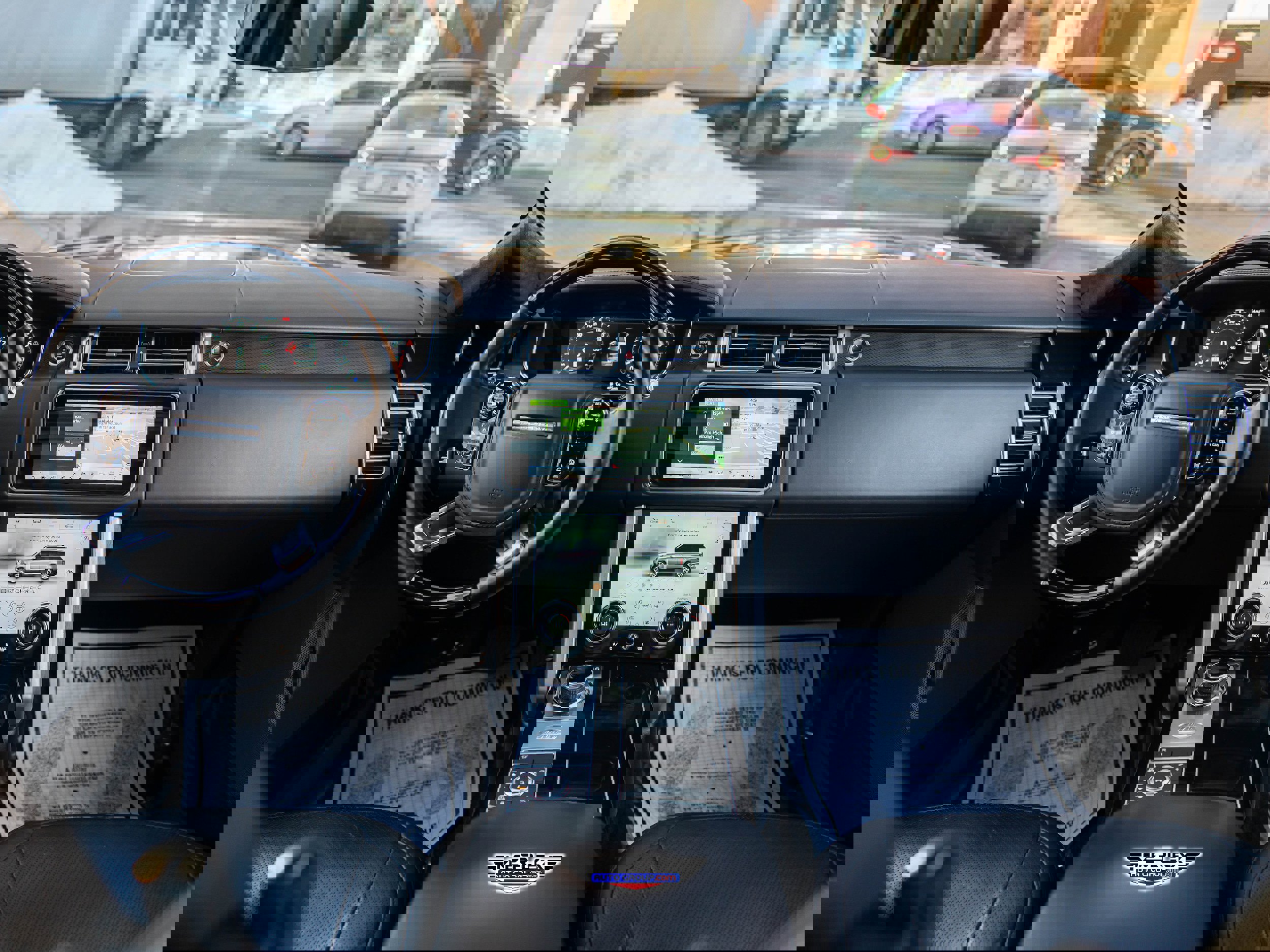 Used 2020 Land Rover Range Rover HSE image 14