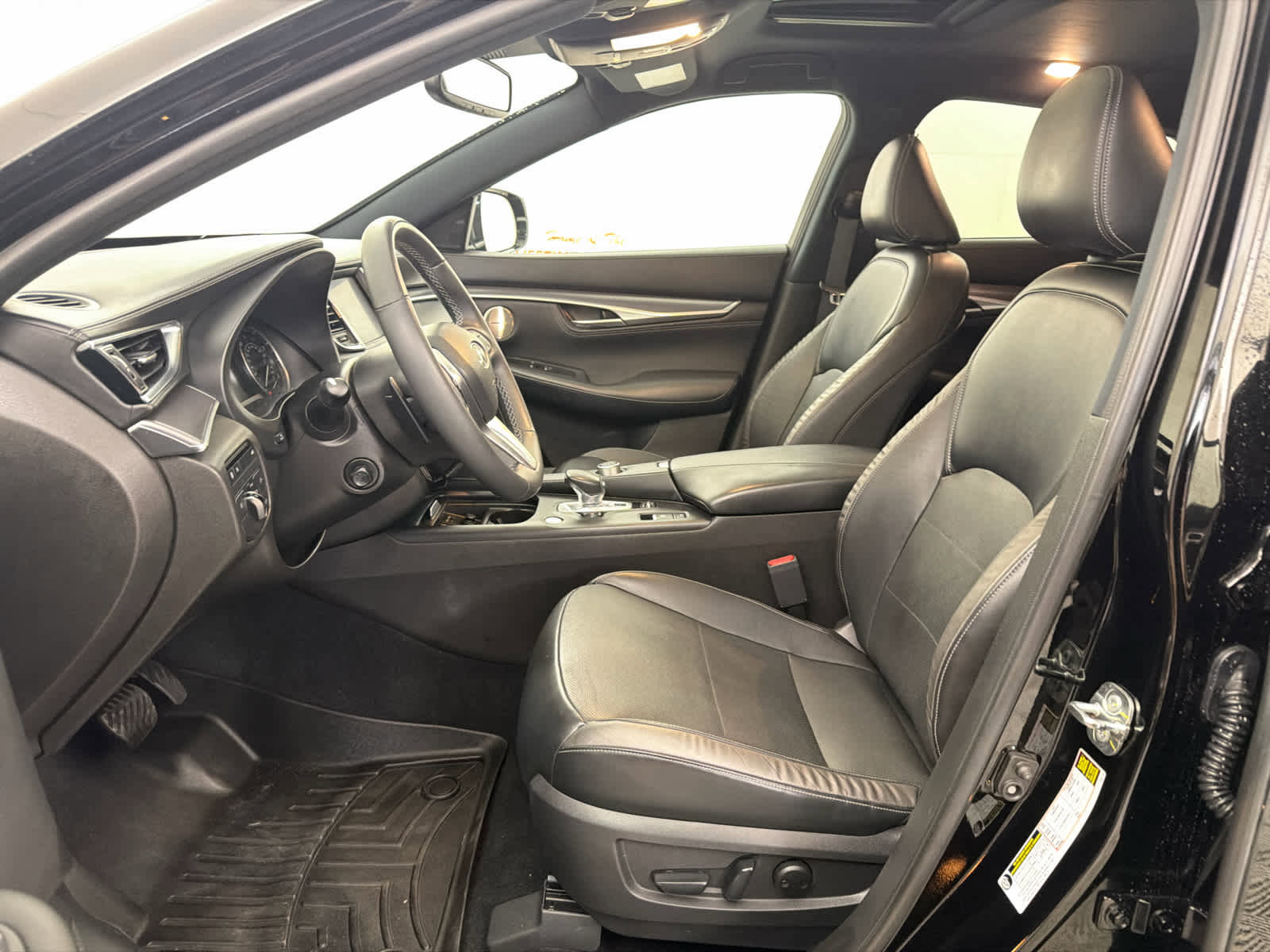 Used 2022 INFINITI QX55 Essential w/ Proassist Package image 14