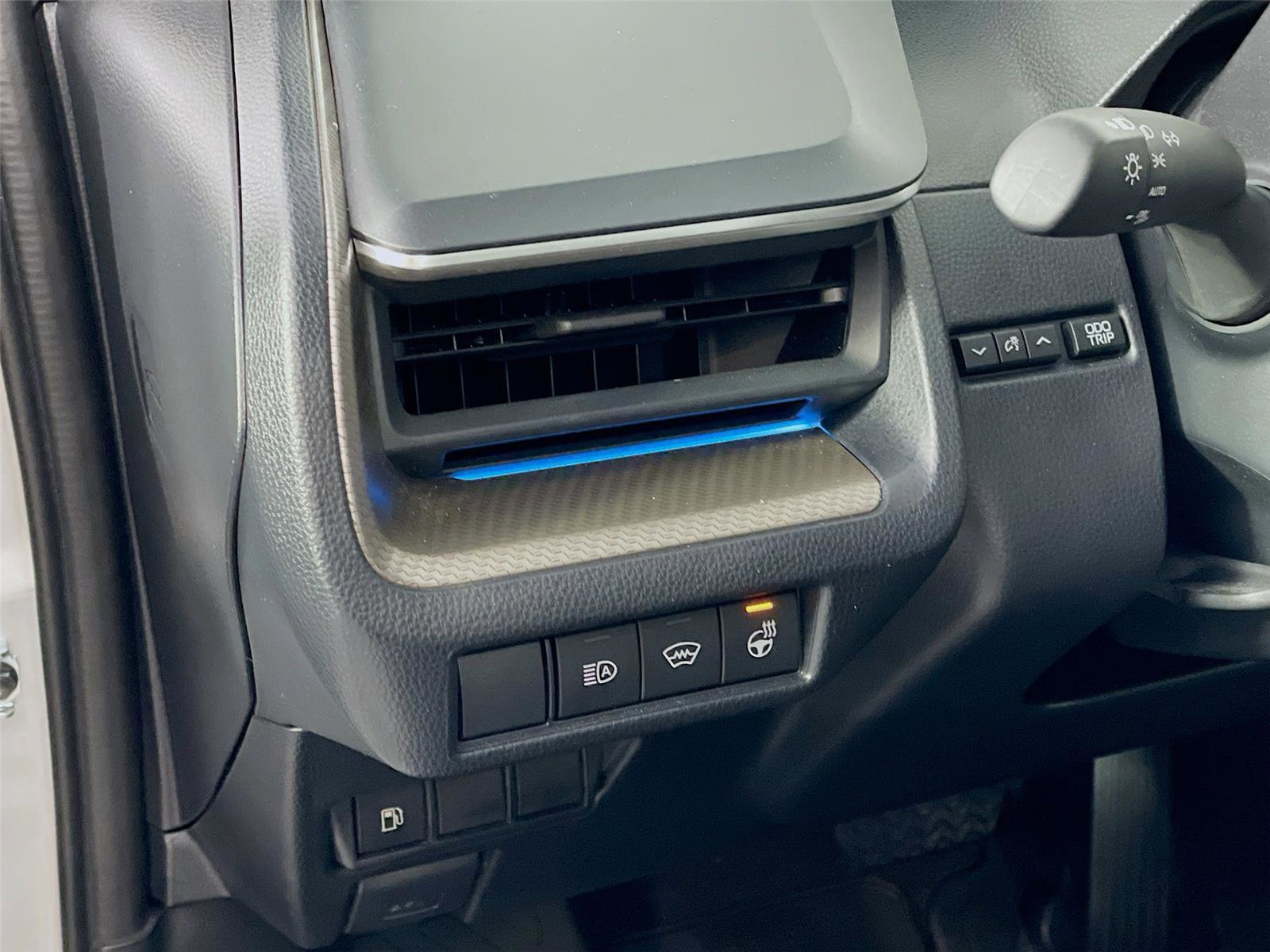 Used 2024 Toyota Prius XLE image 13