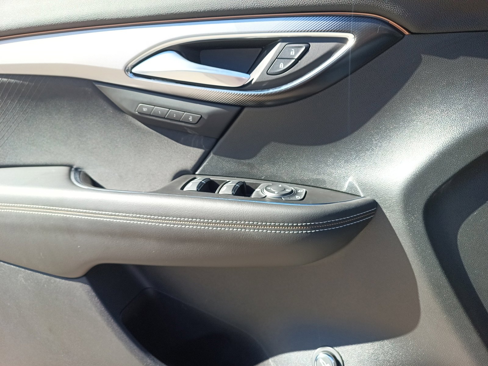 Used 2025 Buick Envision Sport Touring image 22