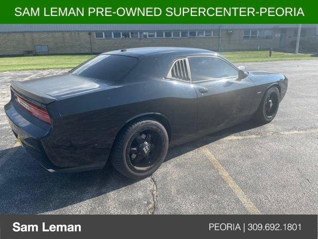 Used 2014 Dodge Challenger R/T RWD image 5