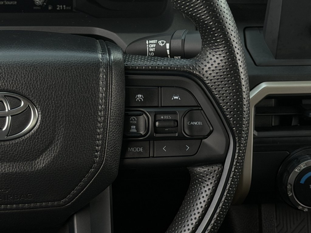 Used 2024 Toyota Tacoma SR AWD/4WD image 15