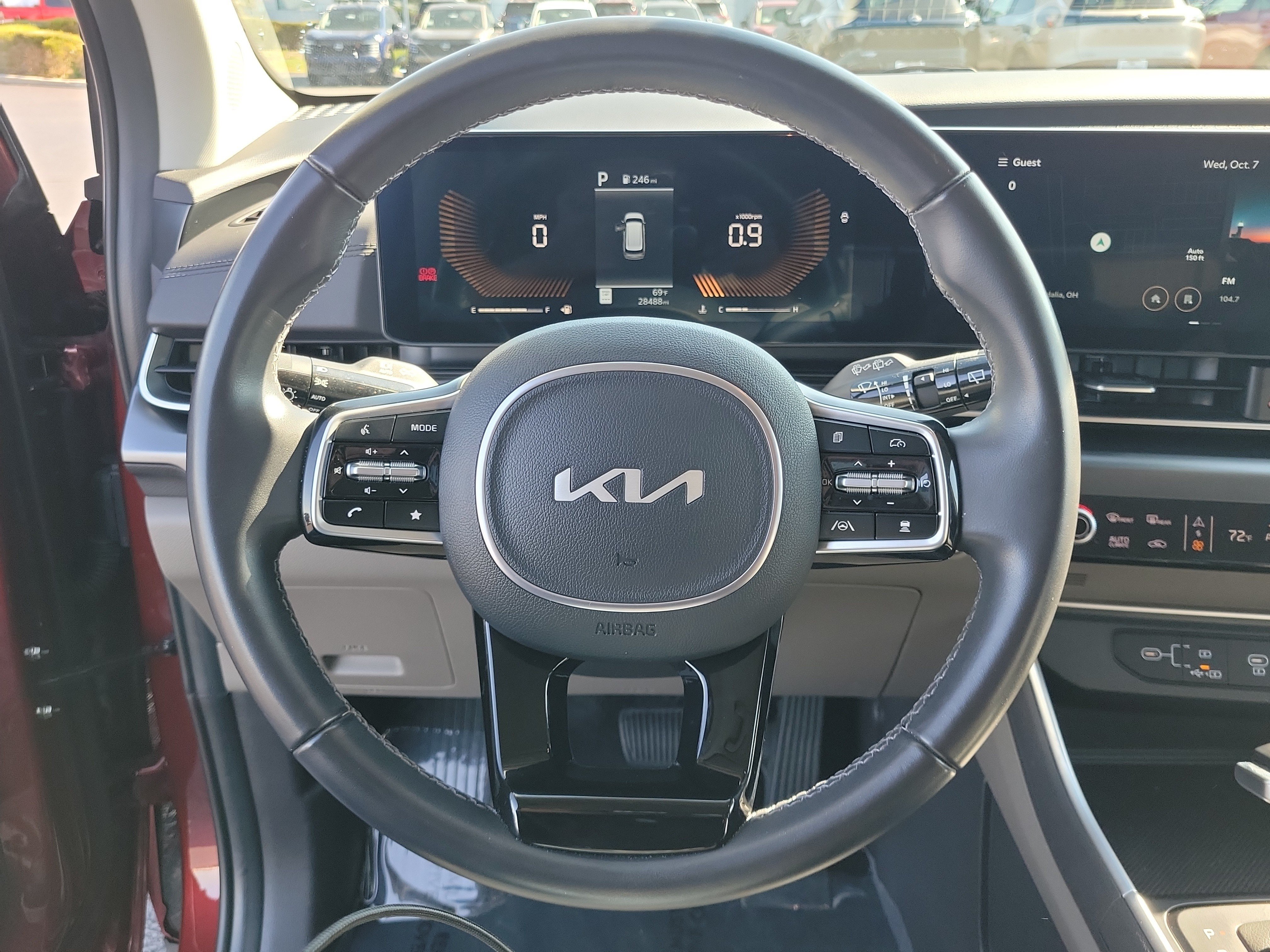 Used 2026 Kia Carnival FWD image 22
